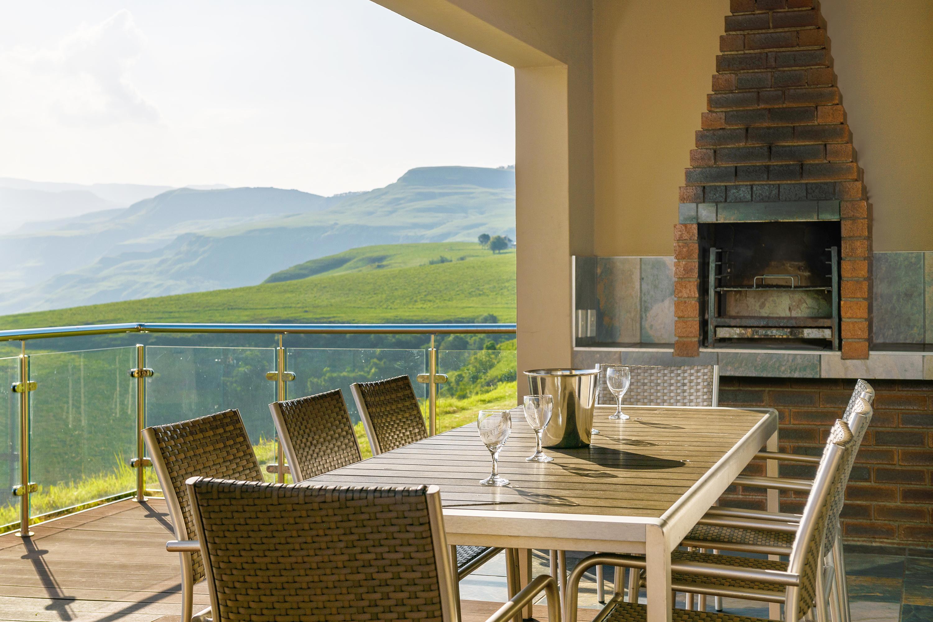 Cayley Mountain Resort Champagne Valley Экстерьер фото