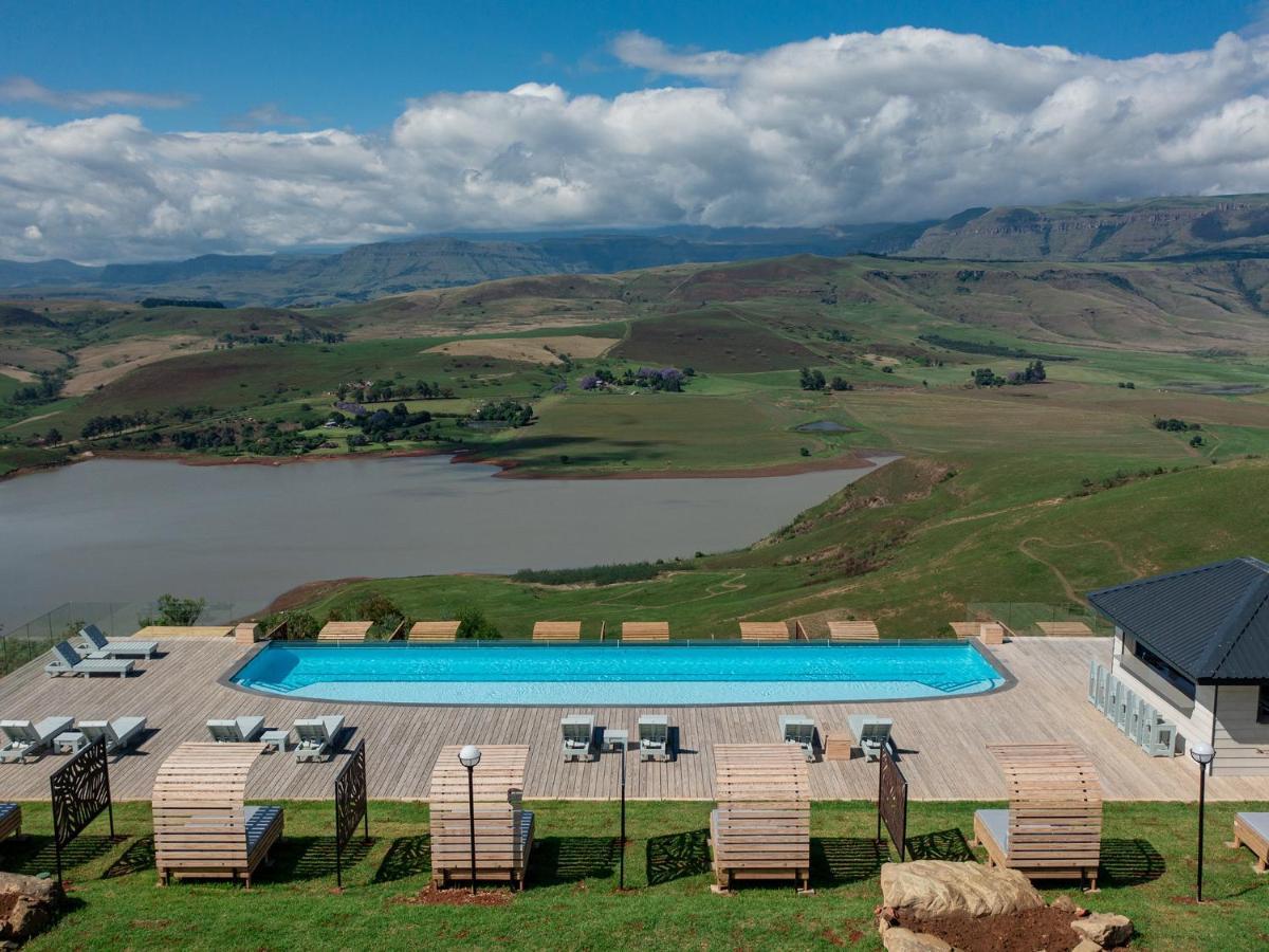 Cayley Mountain Resort Champagne Valley Экстерьер фото