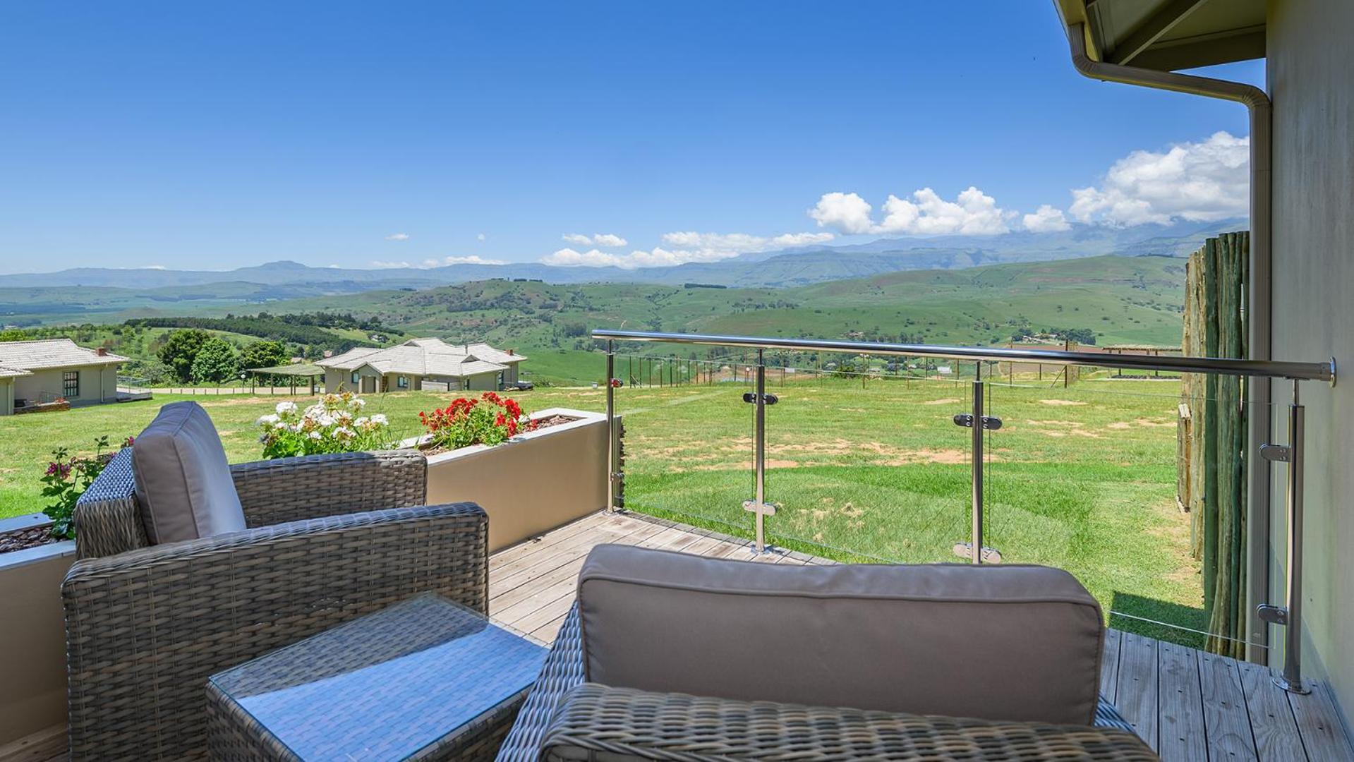 Cayley Mountain Resort Champagne Valley Номер фото