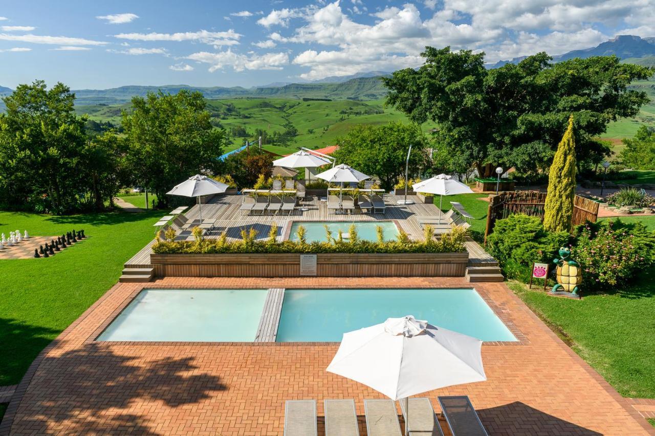 Cayley Mountain Resort Champagne Valley Экстерьер фото